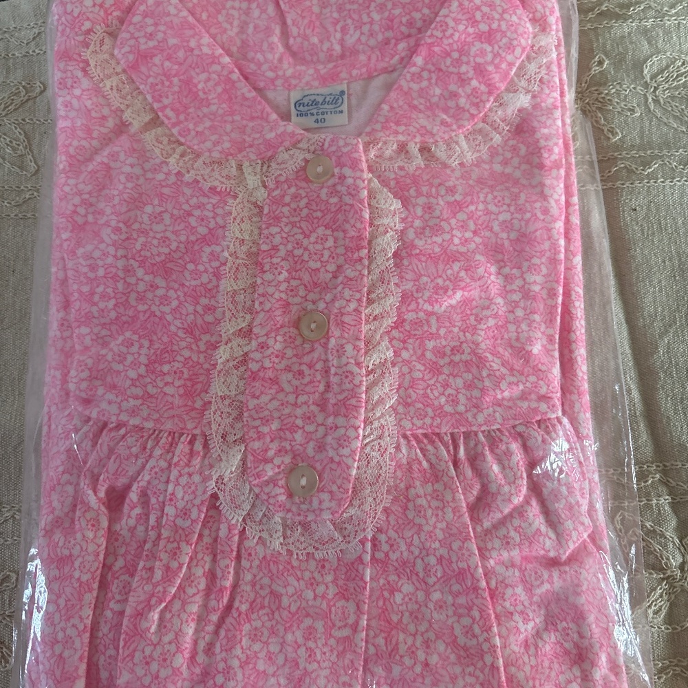 NEW Vintage GrantsIsis Pink Flannel Gown with Lace Size 40